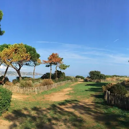 Casa vacanze Maison Moderne 4 Pièces Climatisée, Proche Plage, Avec Jardin, Terrasse Couverte Et Parkings Sécurisés - Fr-1-226-279 Sainte-Maxime