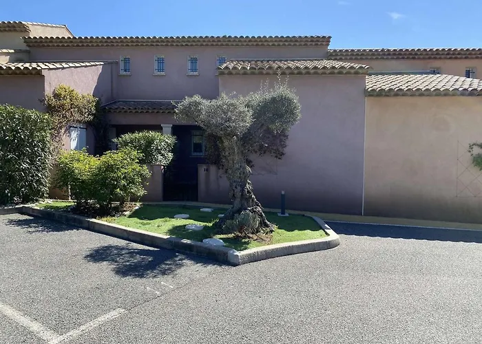 Holiday home Maison Moderne 4 Pieces Climatisee, Proche Plage, Avec Jardin, Terrasse Couverte Et Parkings Securises - Fr-1-226-279