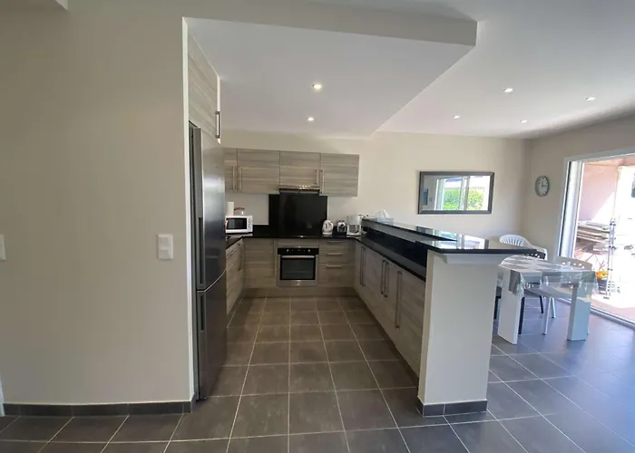 Holiday home Maison Moderne 4 Pieces Climatisee, Proche Plage, Avec Jardin, Terrasse Couverte Et Parkings Securises - Fr-1-226-279 Sainte-Maxime