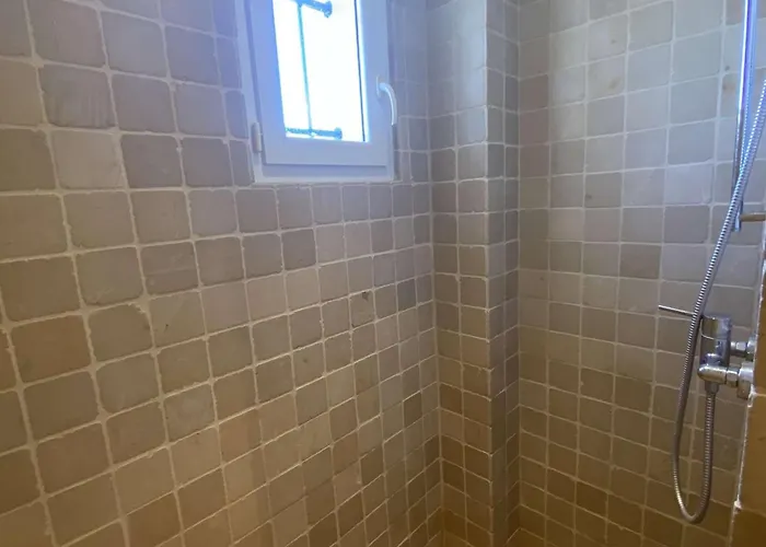 Maison Moderne 4 Pièces Climatisée, Proche Plage, Avec Jardin, Terrasse Couverte Et Parkings Sécurisés - Fr-1-226-279