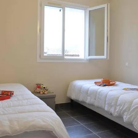 Holiday home Maison Moderne 4 Pieces Climatisee, Proche Plage, Avec Jardin, Terrasse Couverte Et Parkings Securises - Fr-1-226-279