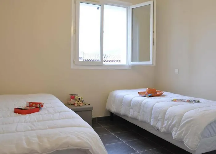 펜션 Maison Moderne 4 Pieces Climatisee, Proche Plage, Avec Jardin, Terrasse Couverte Et Parkings Securises - Fr-1-226-279