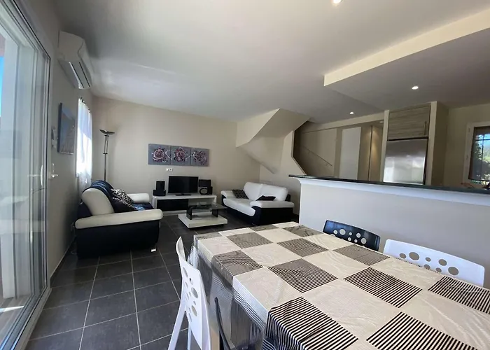 Maison Moderne 4 Pieces Climatisee, Proche Plage, Avec Jardin, Terrasse Couverte Et Parkings Securises - Fr-1-226-279 Holiday home